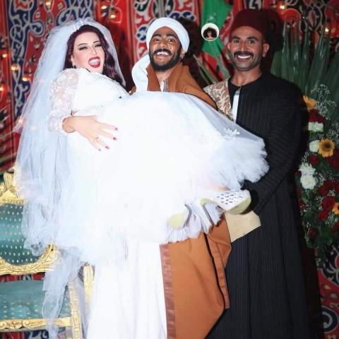 النجم أحمد سعد والفنان محمد رمضان والفنانة سمية الخشاب