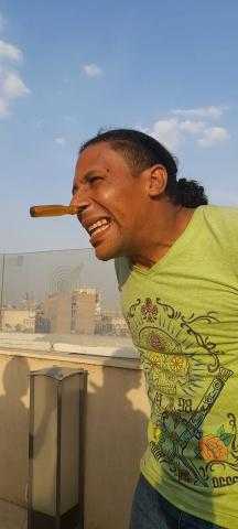 بالفيديو..محمد تايسون يضع «مفك» داخل أنفه ليستعرض قدراته الخارقة
