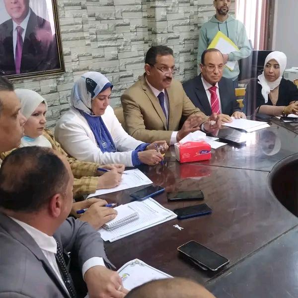 إجتماع سلومة مع مديرى الإدارات التعليمية