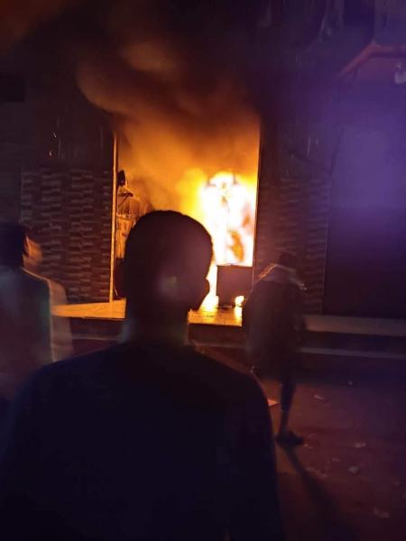 حريق يلتهم محل أدوات كهربائية...بأبو النمرس