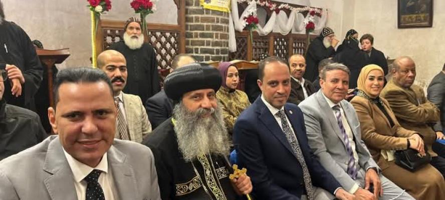 أمين حزب الشعب الجمهوري بأسيوط يهنئ الأنبا بيجول أسقف الدير المحرق بعيد الميلاد المجيد