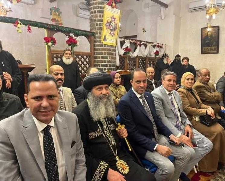 أمين حزب الشعب الجمهوري بأسيوط يهنئ الأنبا بيجول أسقف الدير المحرق بعيد الميلاد المجيد