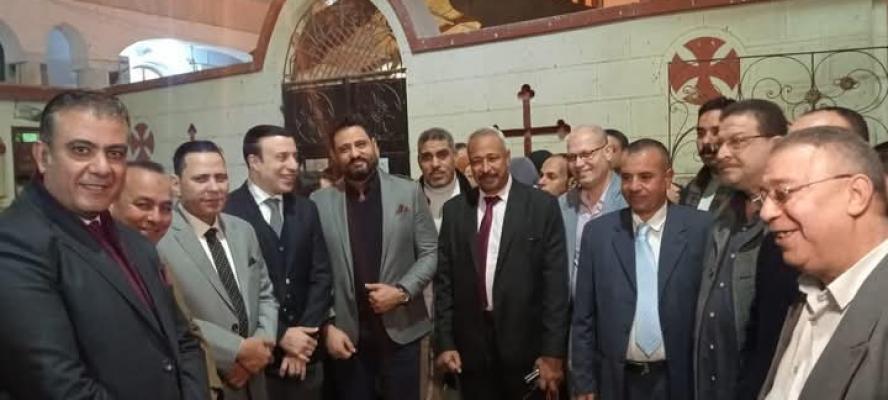 أمين حزب الشعب الجمهوري بأسيوط يهنئ الأنبا أندراوس مطران أبوتيج وصدفا والغنايم بعيد الميلاد المجيد